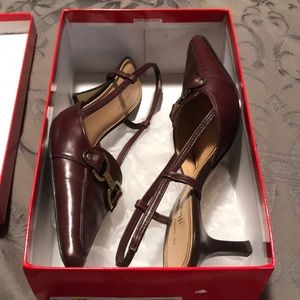 Anne Klein brown heels